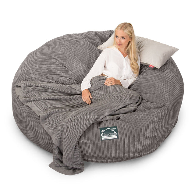 LOUNGE PUG, CloudSac 3000 XXXL - obří sedací vak ve tvaru pohovky/dvousedačky z paměťové pěny (King Size),Manšestr Tmavomodrá šeď